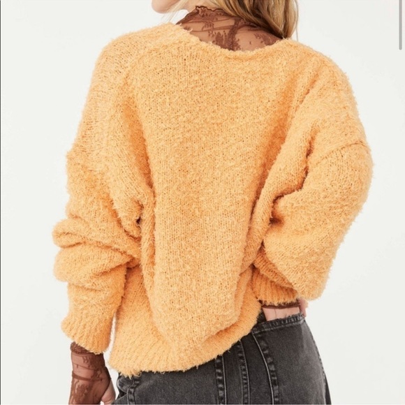 Free People Goldy Theo V Neck Slouchy Dropped Shoulder Fuzzy sweater size Small - Picture 9 of 17